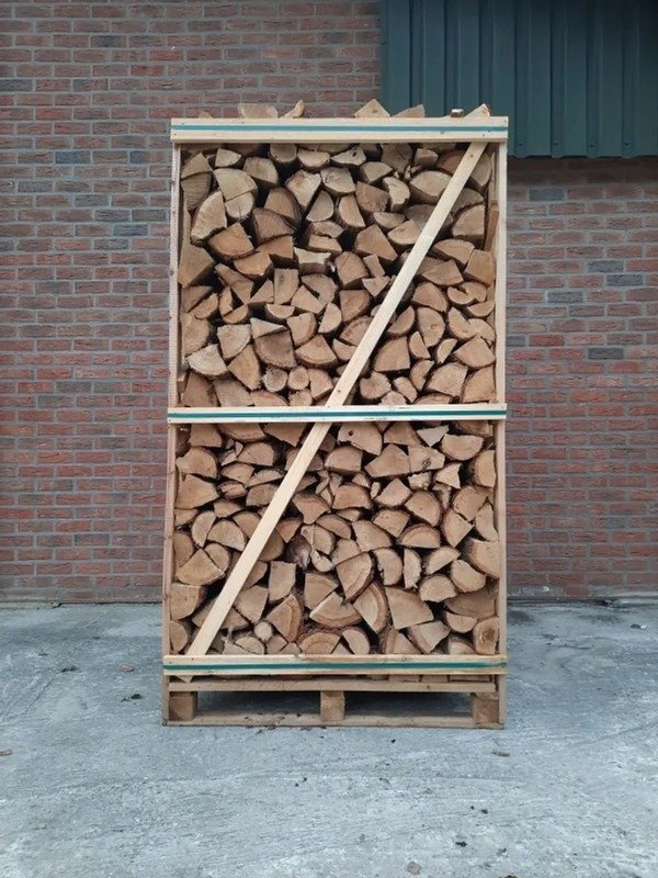 Brennholz Mix 25 cm – 4 RM auf 2 XXL-Paletten – kammergetrocknet
